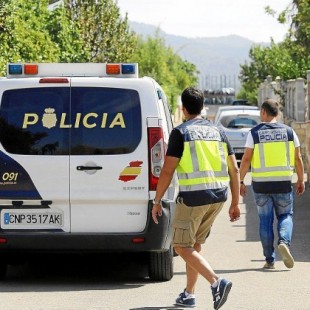 Detenidos en Palma tras agredir a sus hijas por no ponerse el velo