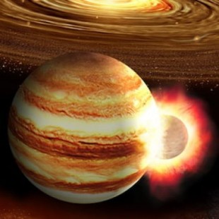 Un joven Júpiter fue golpeado de frente por un enorme planeta recién nacido (ENG)