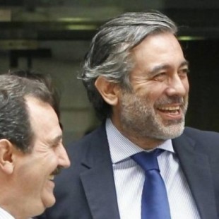 Enrique López estuvo imputado por cuadruplicar la tasa alcoholemia y conducir sin casco en pleno centro de Madrid
