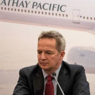 El CEO de Cathay Pacific sólo da su nombre al pedirle China la lista de los empleados que protestan en Hong Kong