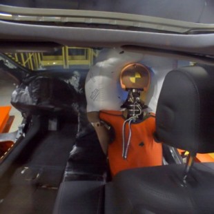 Honda desarrolla un novedoso airbag para el pasajero