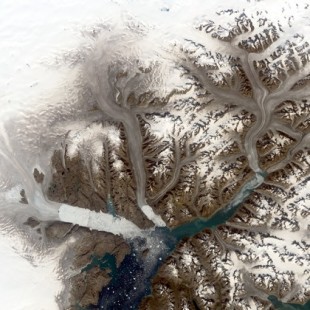 Landsat muestra 50 años de derretimiento de los glaciares de Groenlandia (ING)