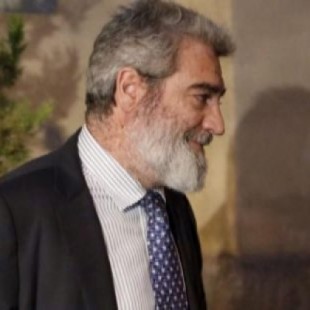 Un ex asesor de Ayuso acusa al padre de Aguado de cobrar "por la cara" 102.000 euros de la Asamblea de Madrid