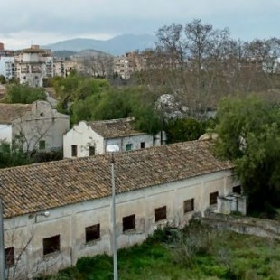 Fomento hará 950 pisos sociales en un cuartel de Sevilla mientras Palma espera