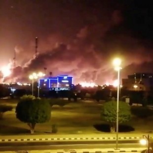 Drones atacan instalaciones petrolíferas de Aramco provocando incendios (Arabia Saudí) [ENG]
