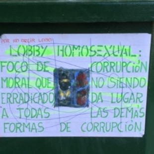 Denuncian la aparición de carteles que llaman a «erradicar a los homosexuales» en Granada