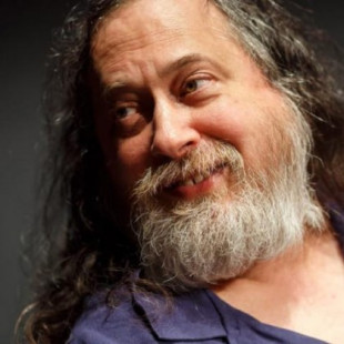Richard Stallman se mantiene al frente del Proyecto GNU y recibe apoyos: nace la Free Software Force