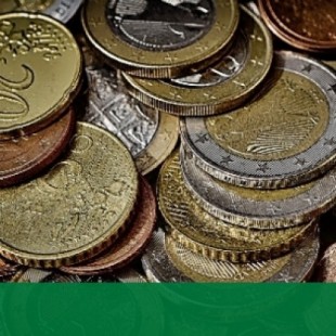 Instalan en Carrefour una máquina que cambia monedas por un vale canjeable por "dinero" y se queda el 10%