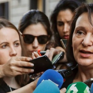 La exdiputada y cofundadora de Podemos, Carolina Bescansa, encabezará la lista de Errejón por La Coruña