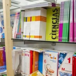 La Federación de Padres y Madres presenta una demanda colectiva contra el cártel de los libros de texto