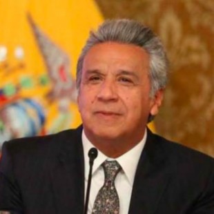 Miles de indígenas toman el Parlamento de Ecuador