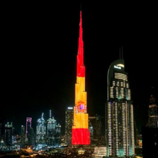 La bandera española en el Burj Khalifa en Dubai: ¿cuánto cuesta anunciarse en el edificio más alto del mundo?