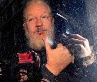 Julian Assange, una vida que se apaga lentamente