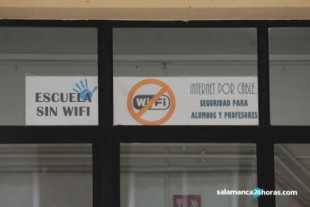 Un colegio salmantino quita el WiFi del centro "por la seguridad de pequeños y mayores"