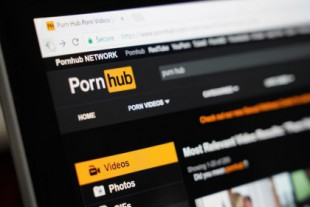 Reino Unido intentó limitar el acceso al porno online. Spoiler: sale mal