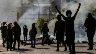 Al menos 11 muertos en las protestas contra la subida del transporte en Chile