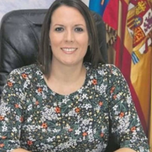 La alcaldesa socialista de Moncada pone sueldo público a su pareja y a su cuñada