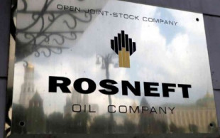 Rosneft abandona el dólar por el euro para los contratos de exportación de petróleo