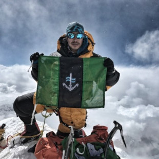 Un nepalí de 36 años completa los catorce ochomiles del Himalaya en medio año