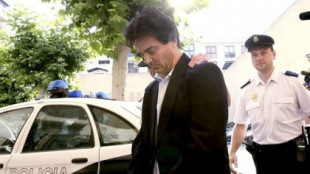 Un juez procesa a un expolítico del PP balear por violar siete veces a un preso