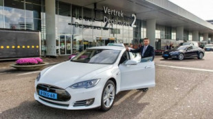 Taxistas de Ámsterdam demandan a Tesla por la baja fiabilidad de sus modelos