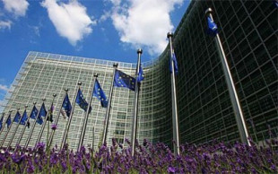 El Parlamento Europeo pide eliminar la energía nuclear de la UE y mantener la financiación del gas en su propuesta de po