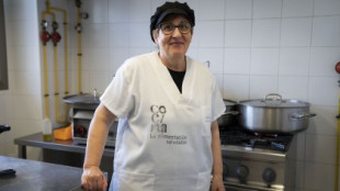 Pilar, la cocinera del mejor comedor escolar de España: este es su menú sin fritos ni procesados