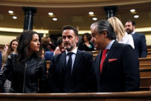 Vox entra en la Mesa del Congreso tras renunciar el PSOE al 'cordón sanitario' para asegurarse la Vicepresidencia 1ª