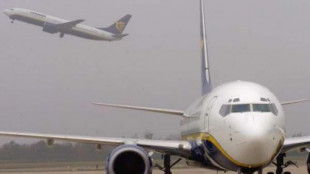 Ryanair no cerrará la base de Girona después de que la plantilla acepte pasar de fijos a discontinuos