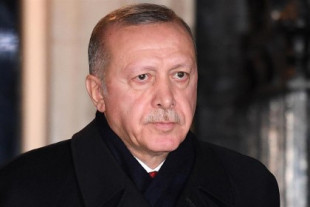 Turquía amenaza con cerrar la base de uso conjunto de Incirlik si EEUU le impone sanciones