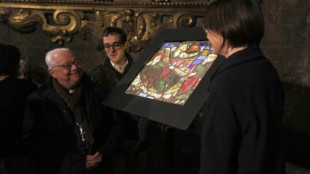 Descubren el vitral figurativo más antiguo de Catalunya oculto en la catedral de Girona