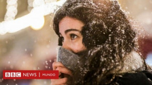 Por qué Moscú está usando nieve falsa en pleno invierno