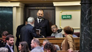 El candidato del PP por Lleida, a Echenique: "¿Y tú, cómo vas a subir a la tribuna?"