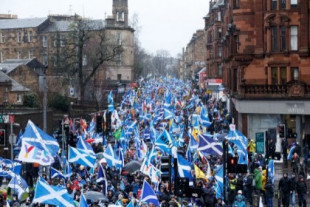 Miles de escoceses reclaman la independencia en las calles de Glasgow