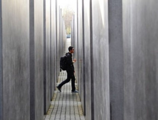 ¿Cuánto se tarda en olvidar un Holocausto?