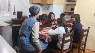 Cinco días viviendo como sus abuelos: la aventura de unos escolares en una aldea de Ourense