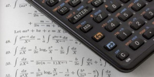 Los profesores de matemáticas llaman a la movilización ante las restricciones del uso de calculadoras en la EBAU