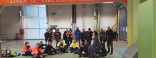Los trabajadores de Mercedes-Benz en Vitoria se plantan contra la dirección para exigirle el cierre por el coronavirus