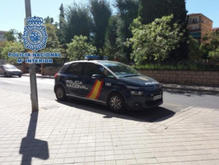 Detenida una joven en Sevilla tras escupir a un agente que le reprendía por incumplir el estado de alarma