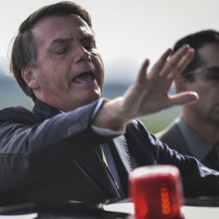 Los militares brasileños se acercan al vicepresidente de Bolsonaro ante el agravamiento de la pandemia