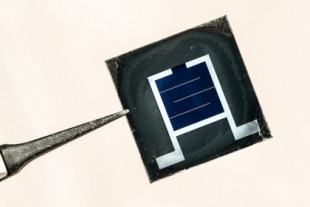 Logran desarrollar una celda solar con una eficiencia récord de casi el 50%