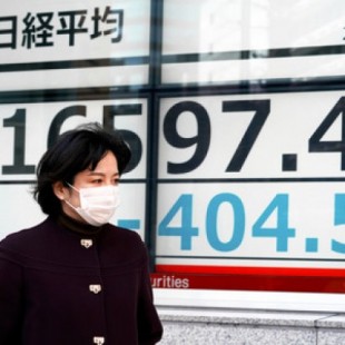 Japón quiere incentivar el teletrabajo, pero se ha topado con un problema: su adicción al papel