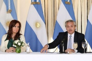 Argentina anuncia que no puede pagar su deuda y presenta una fuerte propuesta a los acreedores