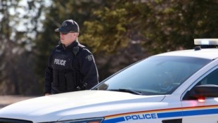Un hombre armado, de 51 años, mata a una decena de personas en Canadá