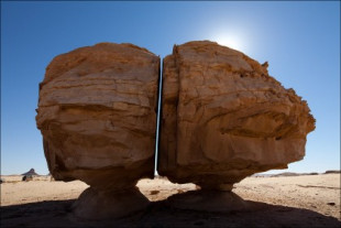 La roca de Al Naslaa (eng)