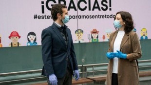 Ayuso rehúye en Madrid la 'paga Covid' para los sanitarios que Casado exige a Sánchez