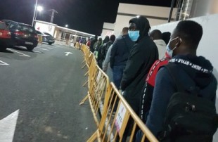 Más de mil infectados por la cadena de contagio originada por los carniceros del Piamonte en el matadero de Binéfar