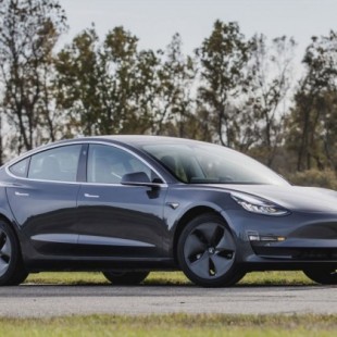 Tesla rebaja el precio del Model 3 Standard Range Plus a 37.574 euros en China