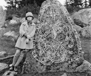 Las raras piedras rúnicas vikingas de Escandinavia, fotografías antiguas 1899-1945 [ENG]