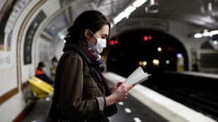 El metro de París prueba un software de reconocimiento facial para vigilar si los pasajeros llevan mascarillas
